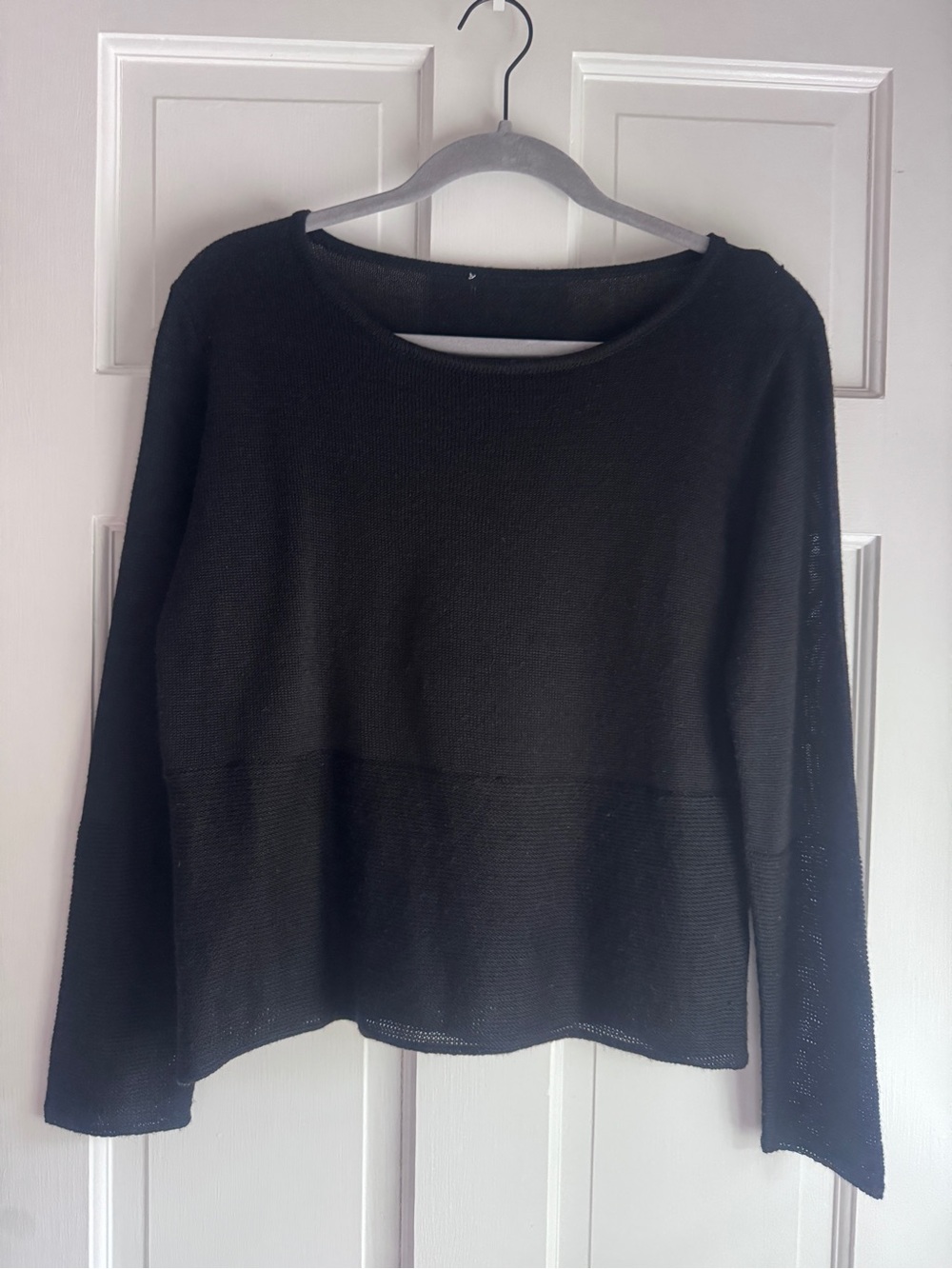 Black Lightweight Open Knit Sweater Size Medium Wool Blend